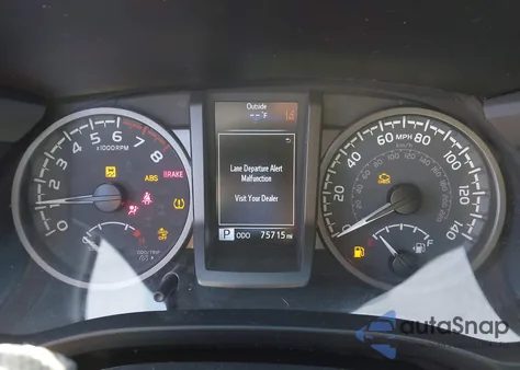 2022 Toyota Tacoma Trd Off Road z USA, uszkodzony, nr VIN 3TMCZ5ANXNM463746